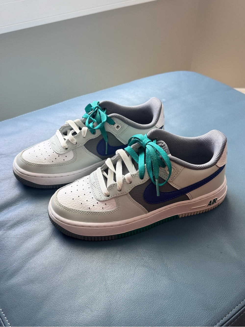 Nike Air Force 1 Low LV8